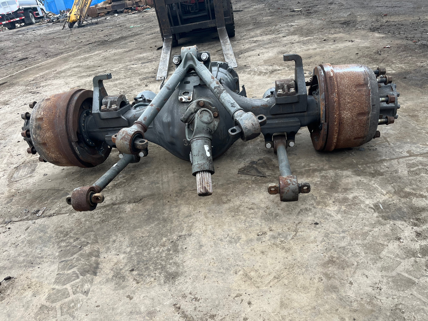 重汽汉德中桥总成SINOTRUK Hande middle axle assembly