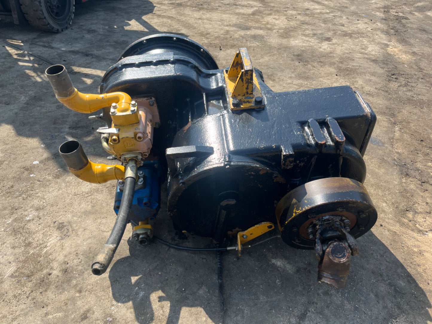 5吨铲车变速箱5 ton loader gearbox