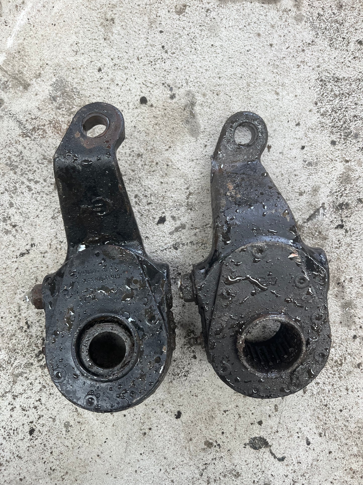 重汽轮边桥汽包摇臂Sinotruk wheel side bridge steam drum rocker arm